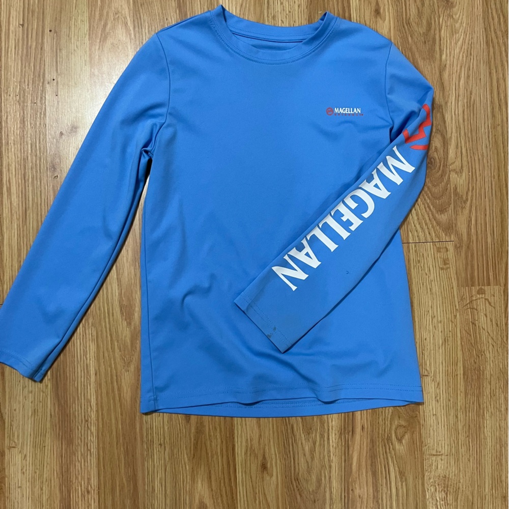 Magellan Outdoors Boy’s YM Vibrant Blue Rash Guard